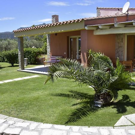 Affittacamere B&B La Villa Dei Graniti วิลลัสซีมีอุส ภายนอก รูปภาพ