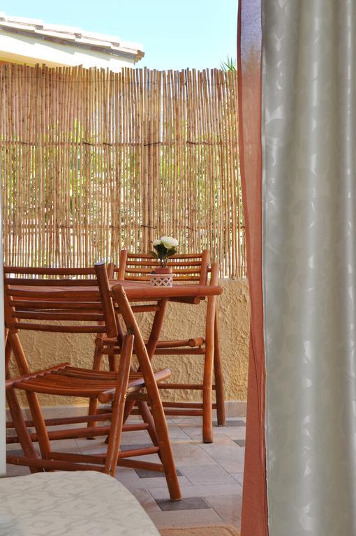 Affittacamere B&B La Villa Dei Graniti วิลลัสซีมีอุส ห้อง รูปภาพ