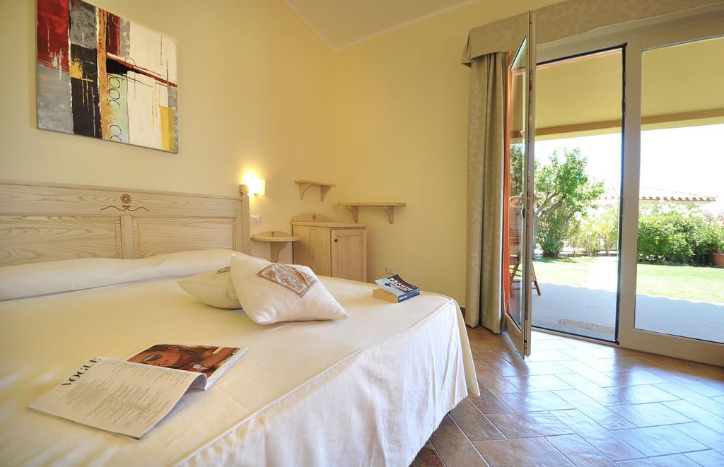 Affittacamere B&B La Villa Dei Graniti วิลลัสซีมีอุส ห้อง รูปภาพ